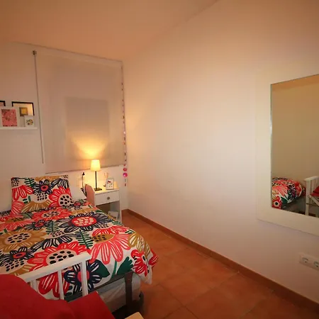 Acogedor Con Gran Patio-jardin, A 300m De La Playa De La Farella, Llanca. - Es-228-190 Llanca