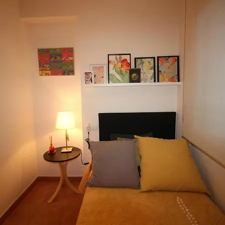 Acogedor Con Gran Patio-jardin, A 300m De La Playa De La Farella, Llanca. - Es-228-190 Apartment *