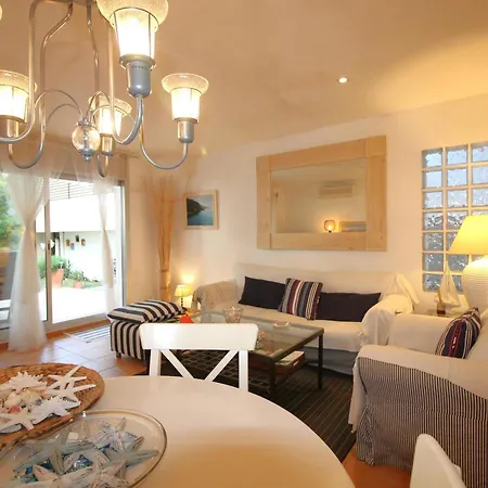 Acogedor Con Gran Patio-jardin, A 300m De La Playa De La Farella, Llanca. - Es-228-190 *