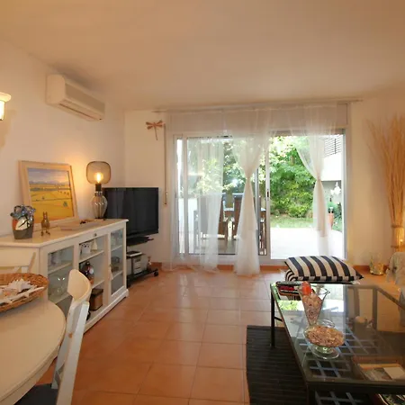 Acogedor Con Gran Patio-jardin, A 300m De La Playa De La Farella, Llanca. - Es-228-190 Llanca